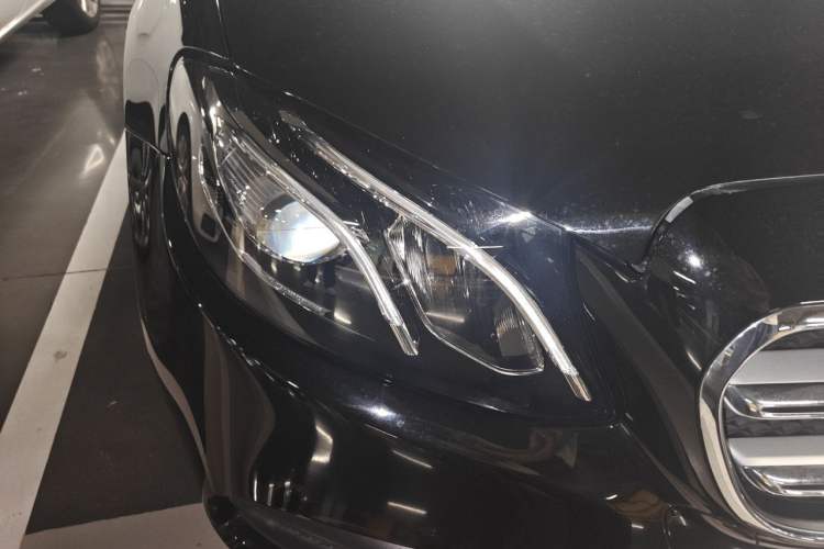 Used Mercedes-Benz E-Class 2020 Restyled E 300 L Sport Exclusive Edition Right Front Headlight