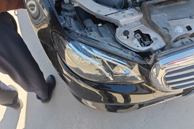 Used Mercedes-Benz E-Class 2020 E 300 L Luxury Model Right Front Headlight