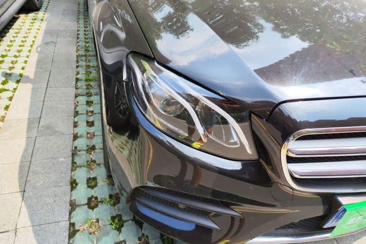 Used Mercedes-Benz E-Class 2020 Restyled E 300 L Sport Exclusive Edition Right Front Headlight