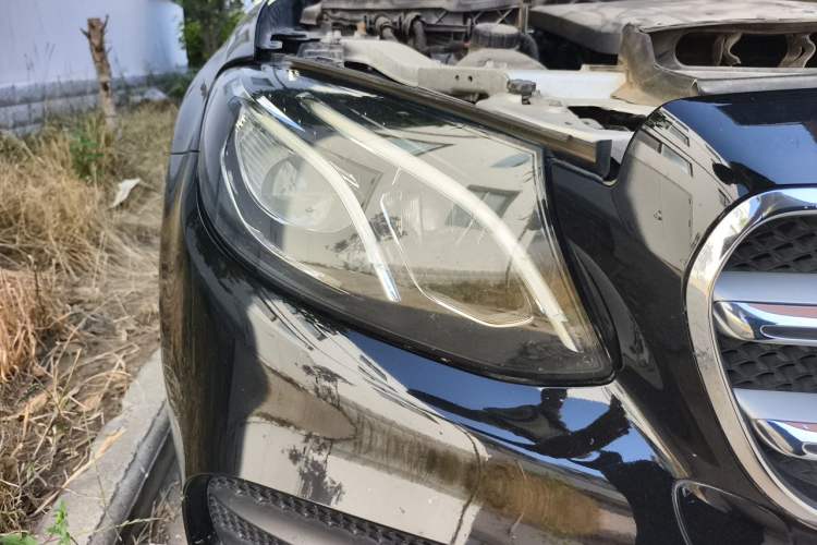 Used Mercedes-Benz E-Class 2020 Restyled E 300 L Sport Exclusive Edition Right Front Headlight