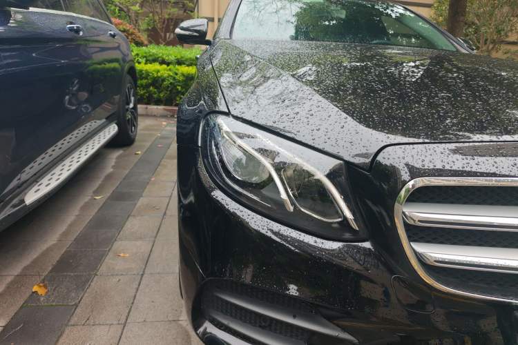 Used Mercedes-Benz E-Class 2020 E 300 L Sporty and Stylish Model Right Front Headlight