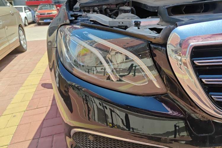 Used Mercedes-Benz E-Class 2020 Facelift E 300 L Stylish Edition Right Front Headlight