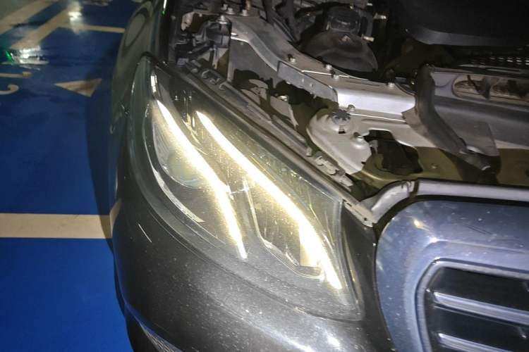 Used Mercedes-Benz E-Class 2020 E 300 L Stylish Model Right Front Headlight