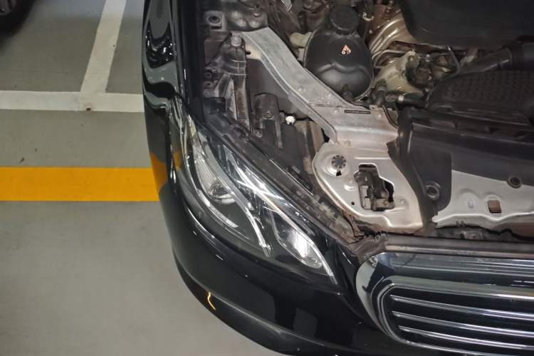 Used Mercedes-Benz E-Class 2020 Facelift E 300 L Stylish Edition Right Front Headlight