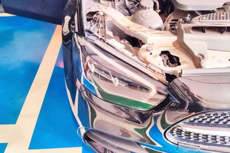 Used Mercedes-Benz E-Class 2020 Restyled E 300 L Sporty and Stylish Edition Right Front Headlight
