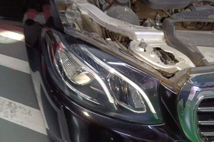 Used Mercedes-Benz E-Class 2020 Restyled E 300 L Exclusive Edition Right Front Headlight