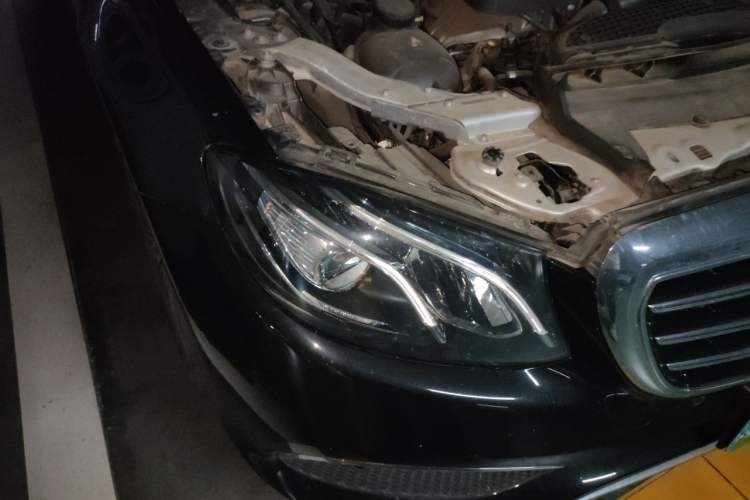 Used Mercedes-Benz E-Class 2020 E 300 L Luxury Model Right Front Headlight