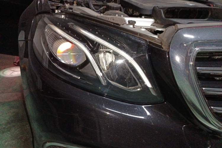 Used Mercedes-Benz E-Class 2020 Restyled E 300 L Exclusive Edition Right Front Headlight