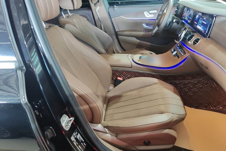 Used Mercedes-Benz E-Class 2020 Restyled E 300 L Exclusive Edition Right Front Seat