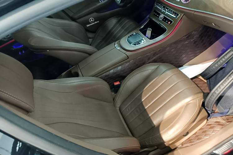 Used Mercedes-Benz E-Class 2020 Restyled E 300 L Exclusive Edition Right Front Seat