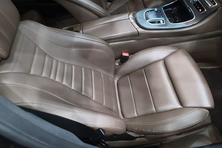 Used Mercedes-Benz E-Class 2020 Facelift E 260 L Sport Edition Right Front Seat