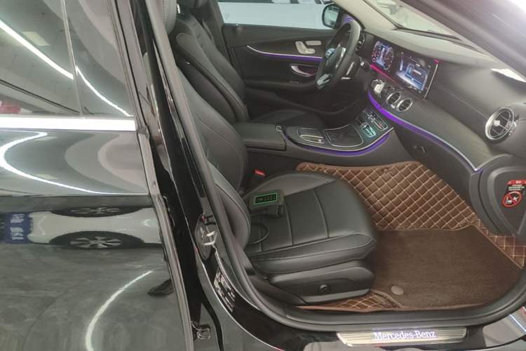 Used Mercedes-Benz E-Class 2020 Restyled E 300 L Sport Exclusive Edition Right Front Seat