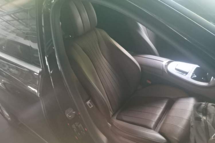 Used Mercedes-Benz E-Class 2020 Facelift E 260 L Right Front Seat