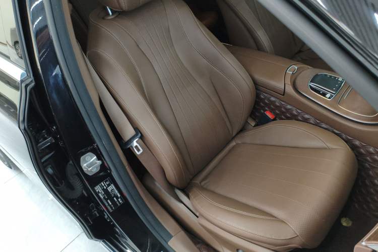 Used Mercedes-Benz E-Class 2020 Facelift E 300 L Stylish Edition Right Front Seat