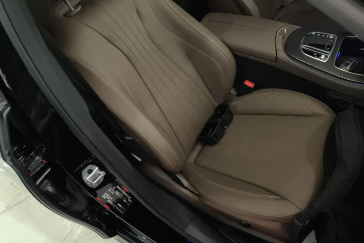 Used Mercedes-Benz E-Class 2020 E 260 Sport Edition Right Front Seat