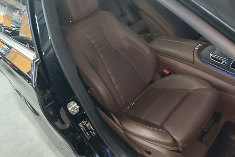 Used Mercedes-Benz E-Class 2020 Facelift E 260 L Sport Edition Right Front Seat