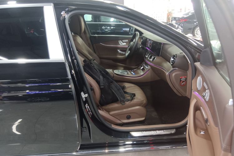 Used Mercedes-Benz E-Class 2020 Restyled E 300 L Exclusive Edition Right Front Seat