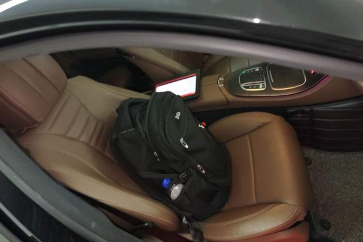 Used Mercedes-Benz E-Class 2020 E 300 L Sport Luxury Edition Right Front Seat