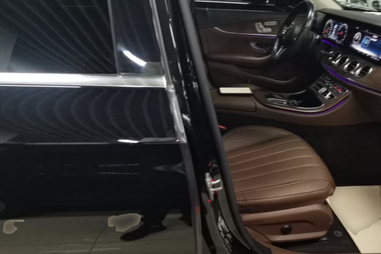 Used Mercedes-Benz E-Class 2020 Restyled E 300 L Exclusive Edition Right Front Seat