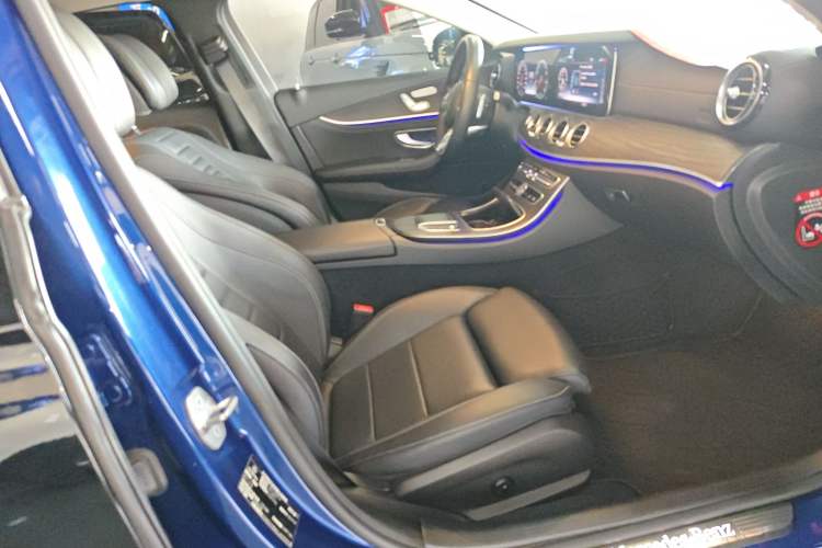Used Mercedes-Benz E-Class 2020 E 260 L Sport Edition Right Front Seat