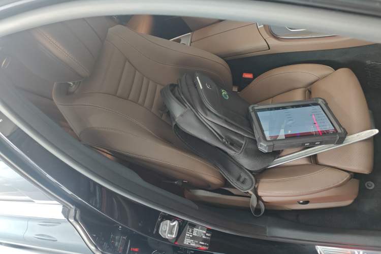 Used Mercedes-Benz E-Class 2020 E 260 L Sport 4MATIC Right Front Seat