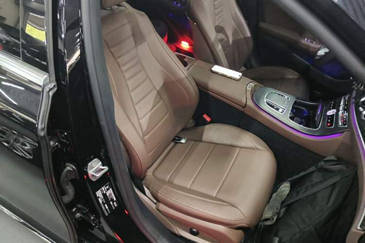 Used Mercedes-Benz E-Class 2020 Restyled E 300 L Sporty and Stylish Edition Right Front Seat