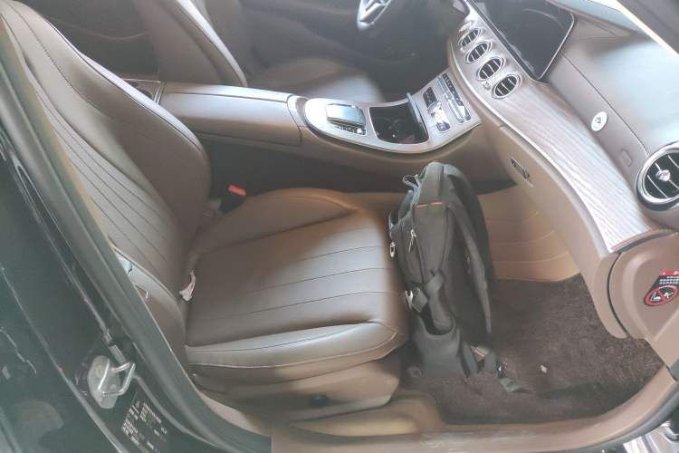 Used Mercedes-Benz E-Class 2020 E 300 L Stylish Model Right Front Seat