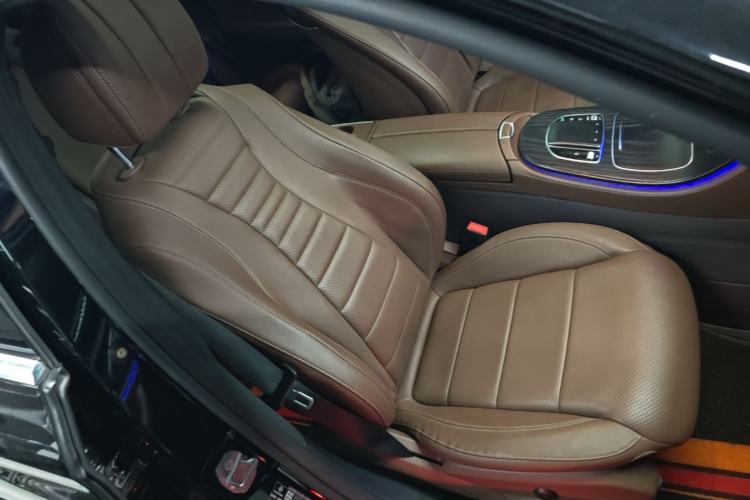 Used Mercedes-Benz E-Class 2020 Restyled E 300 L Sporty and Stylish Edition Right Front Seat