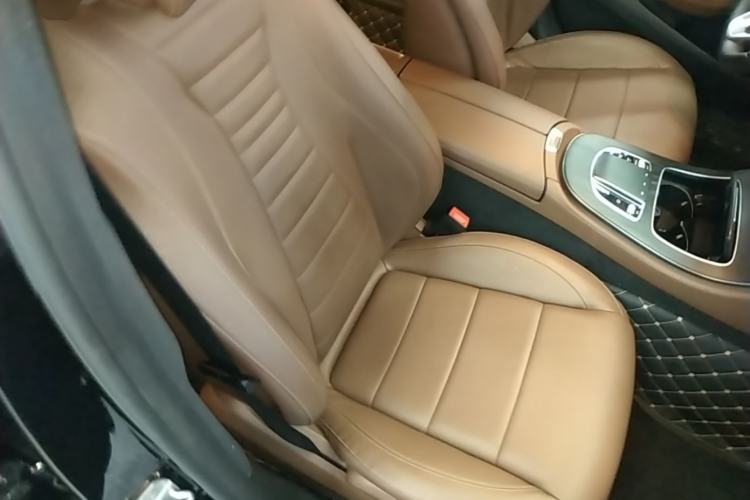 Used Mercedes-Benz E-Class 2020 Restyled E 300 L Sporty and Stylish Edition Right Front Seat