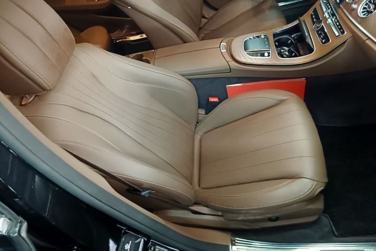 Used Mercedes-Benz E-Class 2020 Facelift E 300 L Stylish Edition Right Front Seat