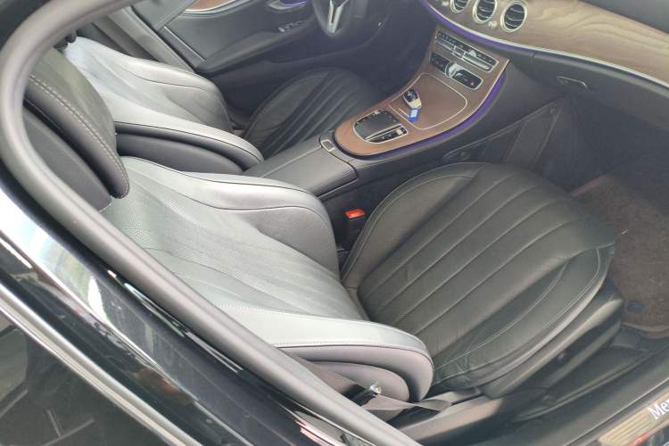 Used Mercedes-Benz E-Class 2020 Restyled E 300 L Exclusive Edition Right Front Seat