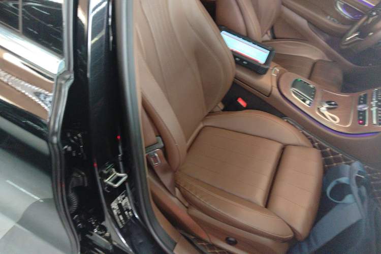 Used Mercedes-Benz E-Class 2020 E 260 L Right Front Seat