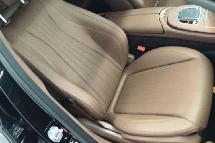 Used Mercedes-Benz E-Class 2020 E 300 L Stylish Model Right Front Seat