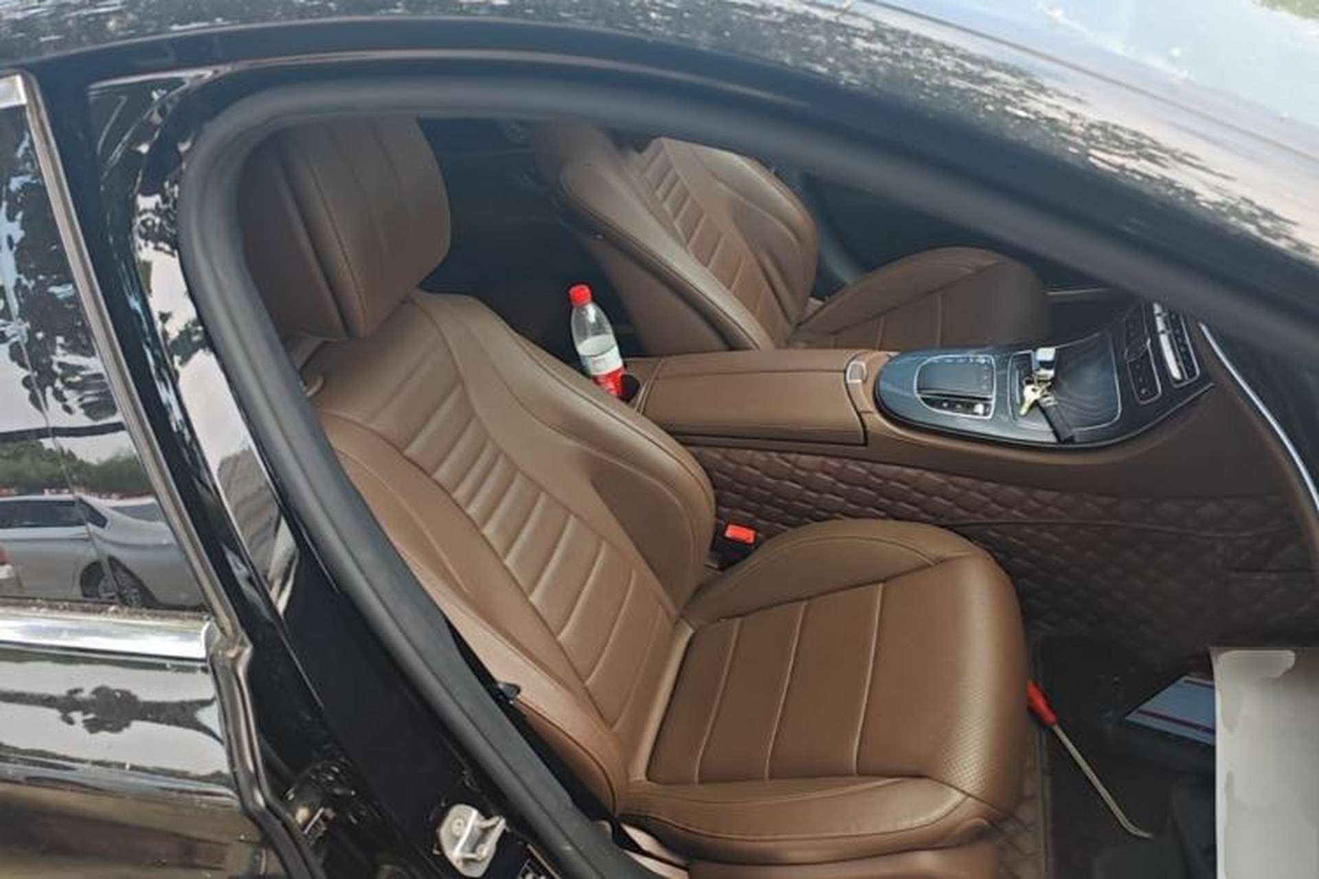 Used Mercedes-Benz E-Class 2020 Restyled E 300 L Sport Exclusive Edition Right Front Seat