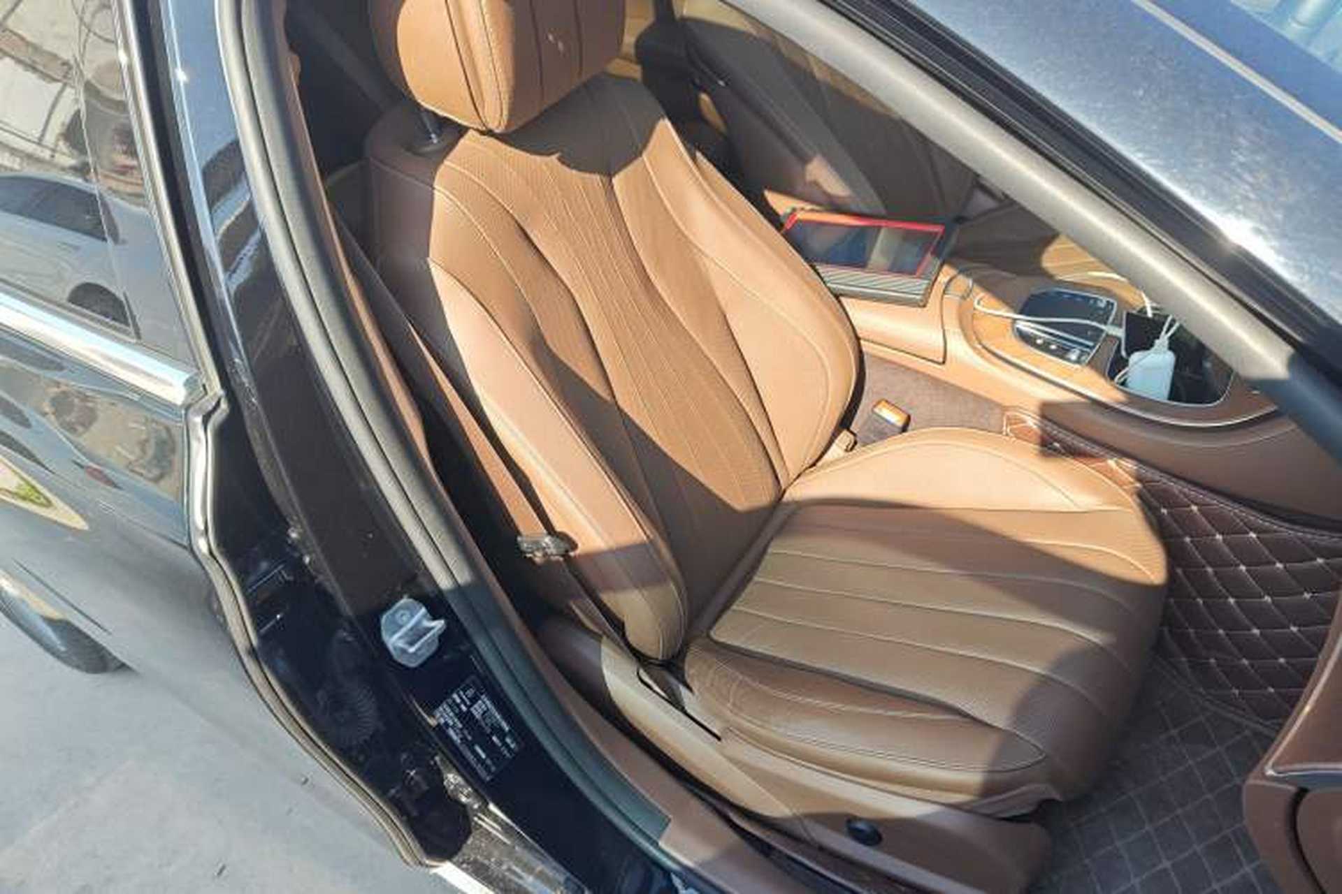 Used Mercedes-Benz E-Class 2020 Restyled E 300 L Exclusive Edition Right Front Seat