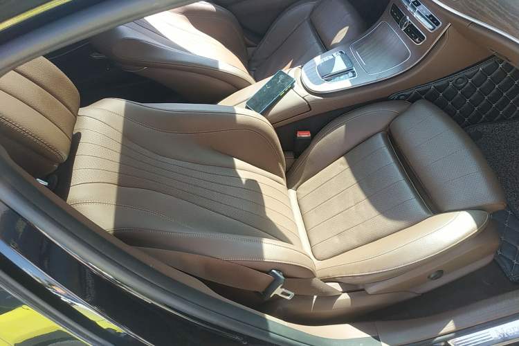 Used Mercedes-Benz E-Class 2020 E 260 L Right Front Seat