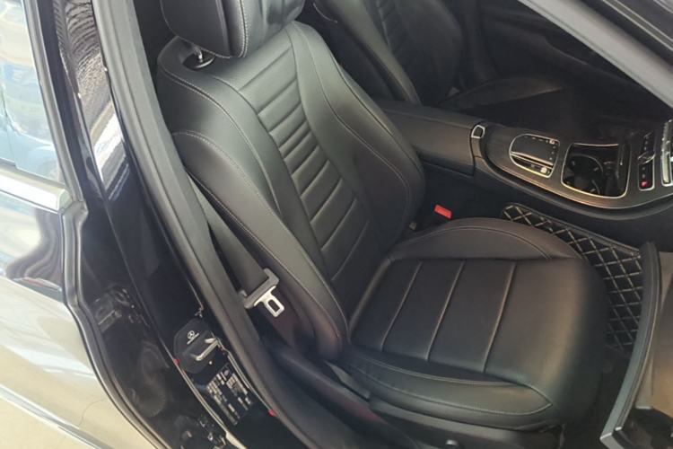 Used Mercedes-Benz E-Class 2020 Restyled E 300 L Sporty and Stylish Edition Right Front Seat