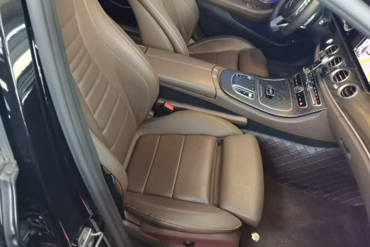 Used Mercedes-Benz E-Class 2020 E 260 L Sport 4MATIC Right Front Seat