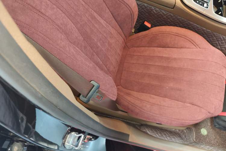 Used Mercedes-Benz E-Class 2020 E 300 L Luxury Model Right Front Seat