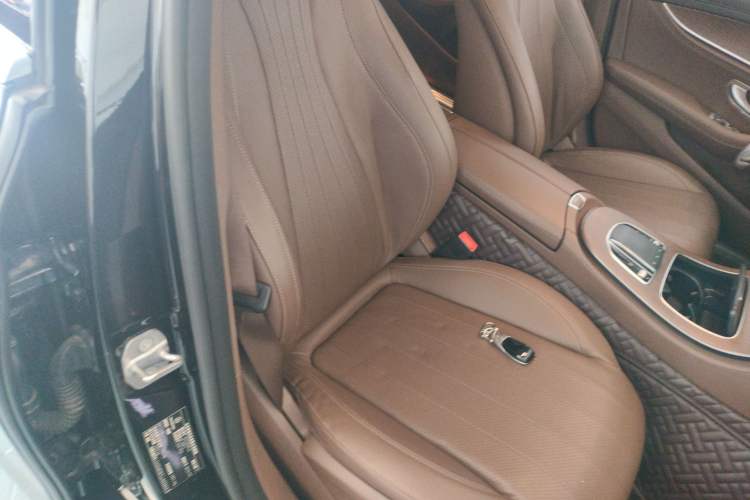 Used Mercedes-Benz E-Class 2020 E 300 L Stylish Model Right Front Seat
