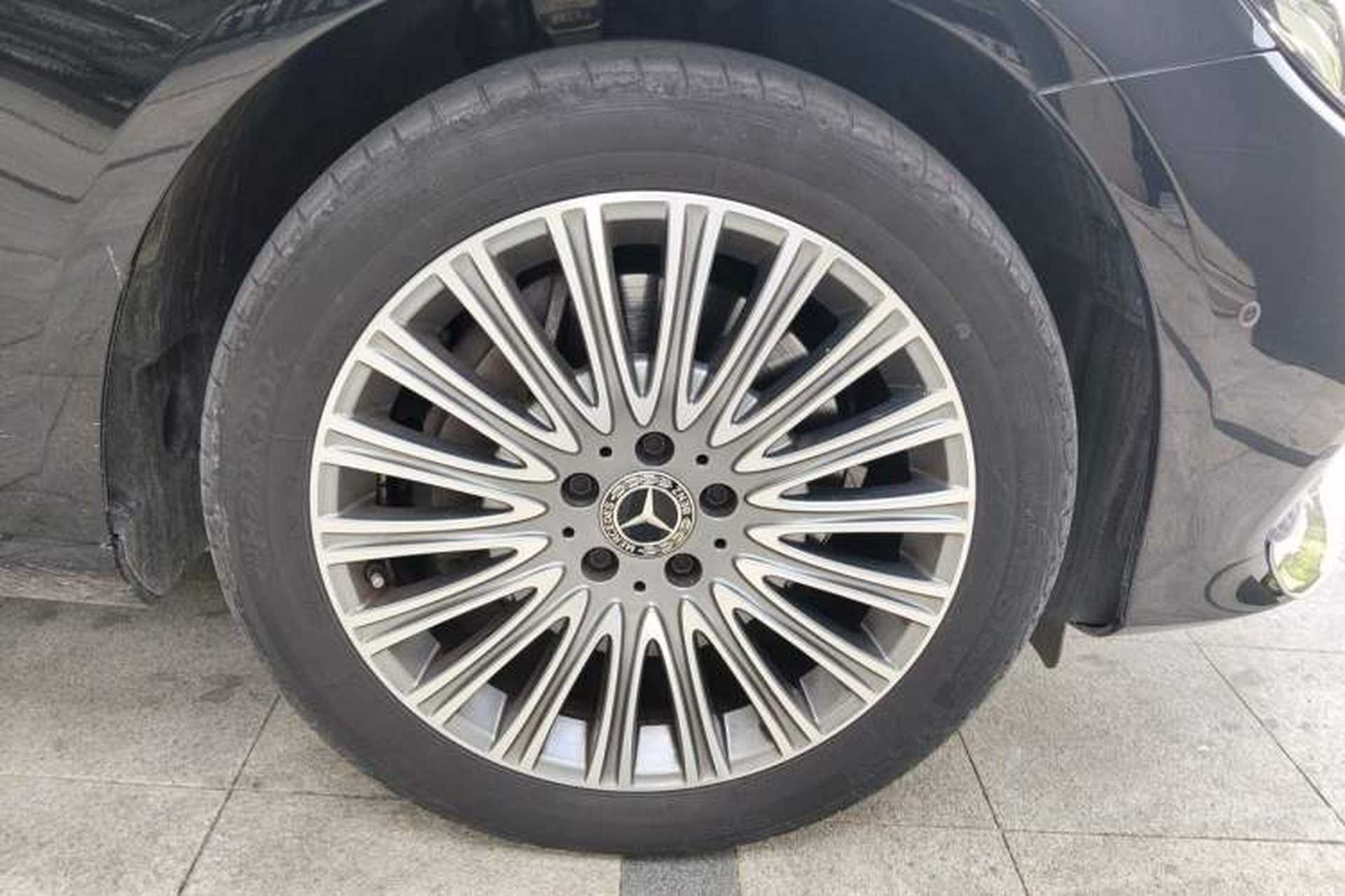 Used Mercedes-Benz E-Class 2020 Facelift E 300 L Stylish Edition Right Front Wheel Hub