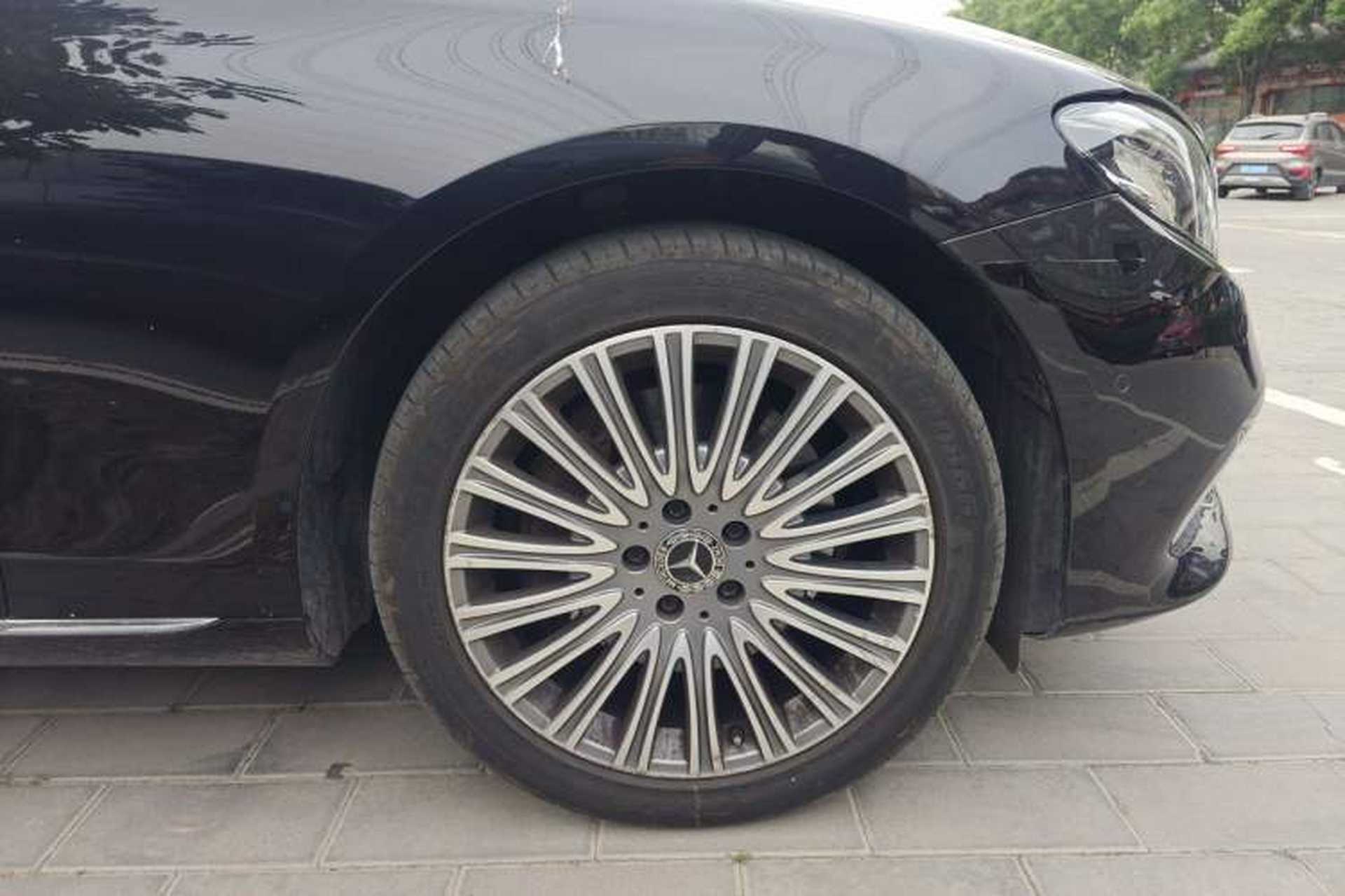 Used Mercedes-Benz E-Class 2020 Facelift E 300 L Stylish Edition Right Front Wheel Hub