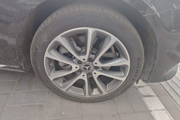 Used Mercedes-Benz E-Class 2020 Facelift E 260 L Right Front Wheel Hub