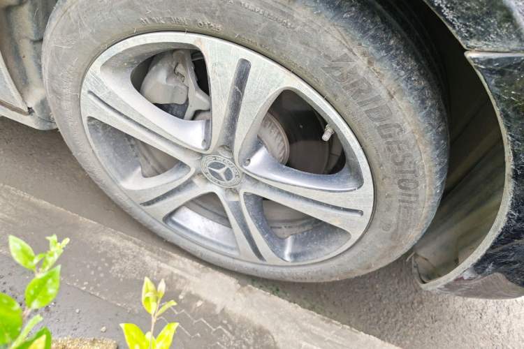 Used Mercedes-Benz E-Class 2020 Facelift E 260 L Sport Edition Right Front Wheel Hub