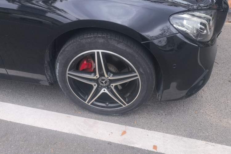 Used Mercedes-Benz E-Class 2020 Facelift E 260 Sport Edition Right Front Wheel Hub