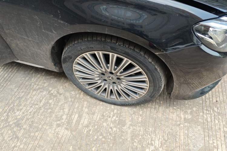 Used Mercedes-Benz E-Class 2020 E 300 L Stylish Model Right Front Wheel Hub