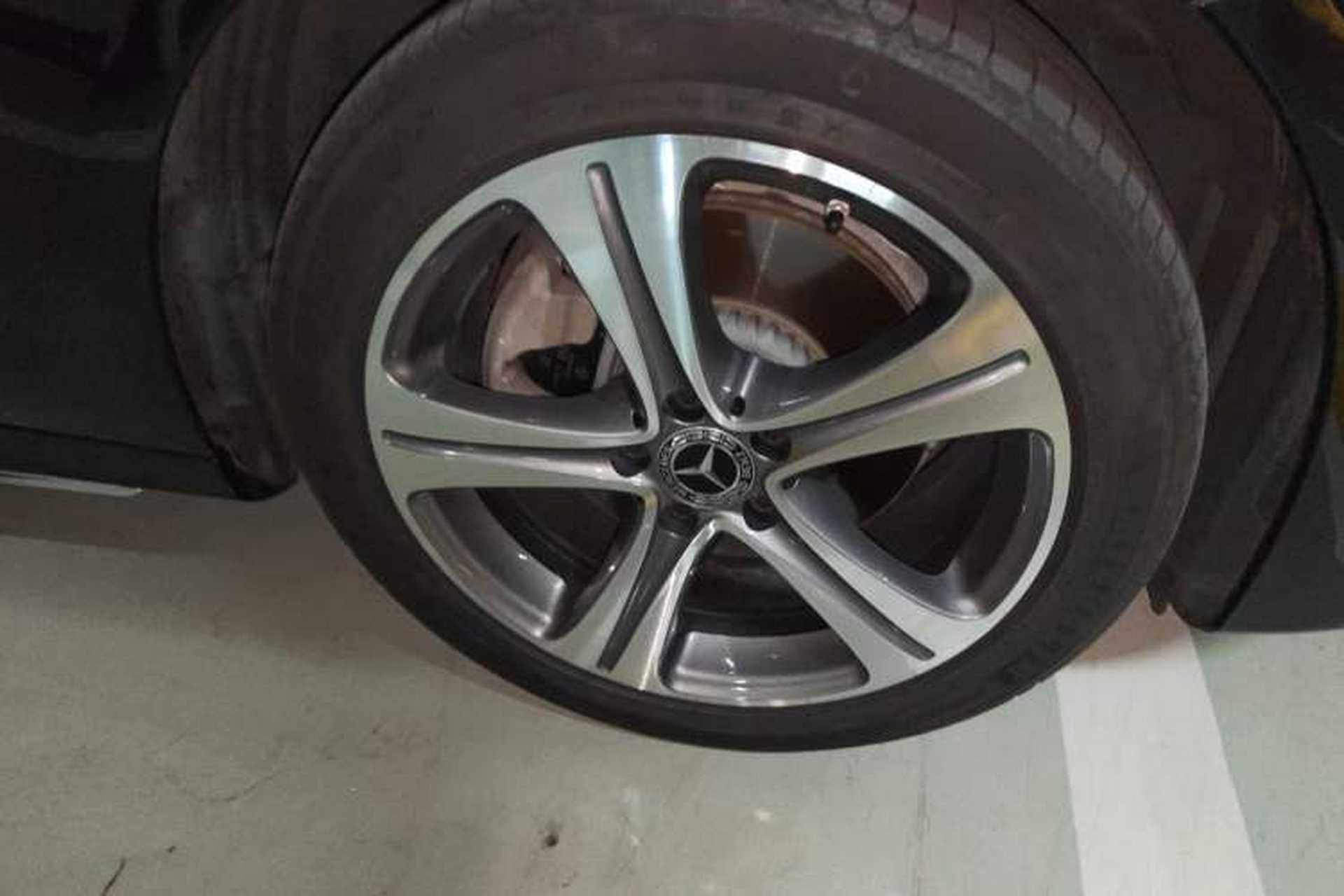 Used Mercedes-Benz E-Class 2020 Facelift E 260 L Sport Edition Right Front Wheel Hub