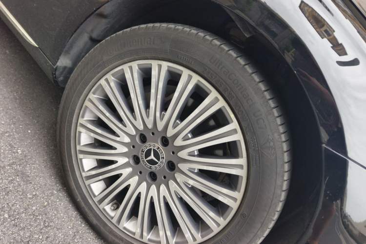 Used Mercedes-Benz E-Class 2020 E 300 L Stylish Model Right Front Wheel Hub