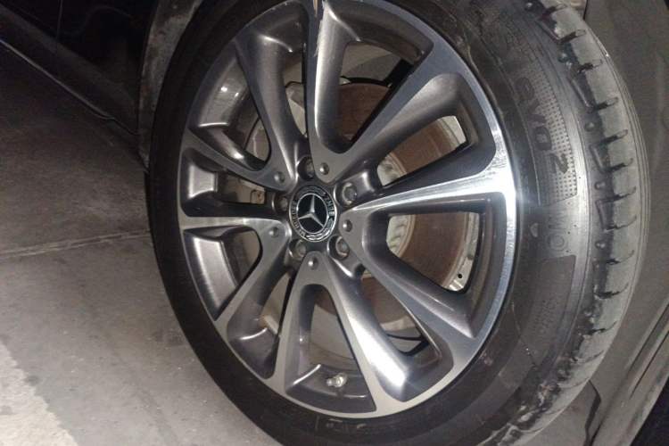 Used Mercedes-Benz E-Class 2020 Facelift E 260 L Right Front Wheel Hub