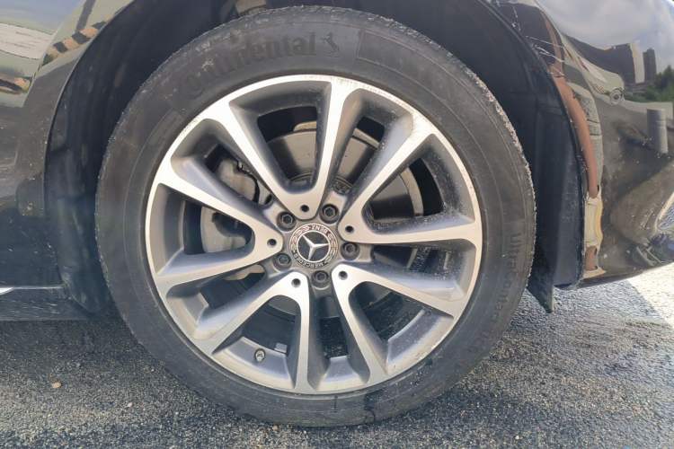 Used Mercedes-Benz E-Class 2020 Facelift E 260 L Right Front Wheel Hub